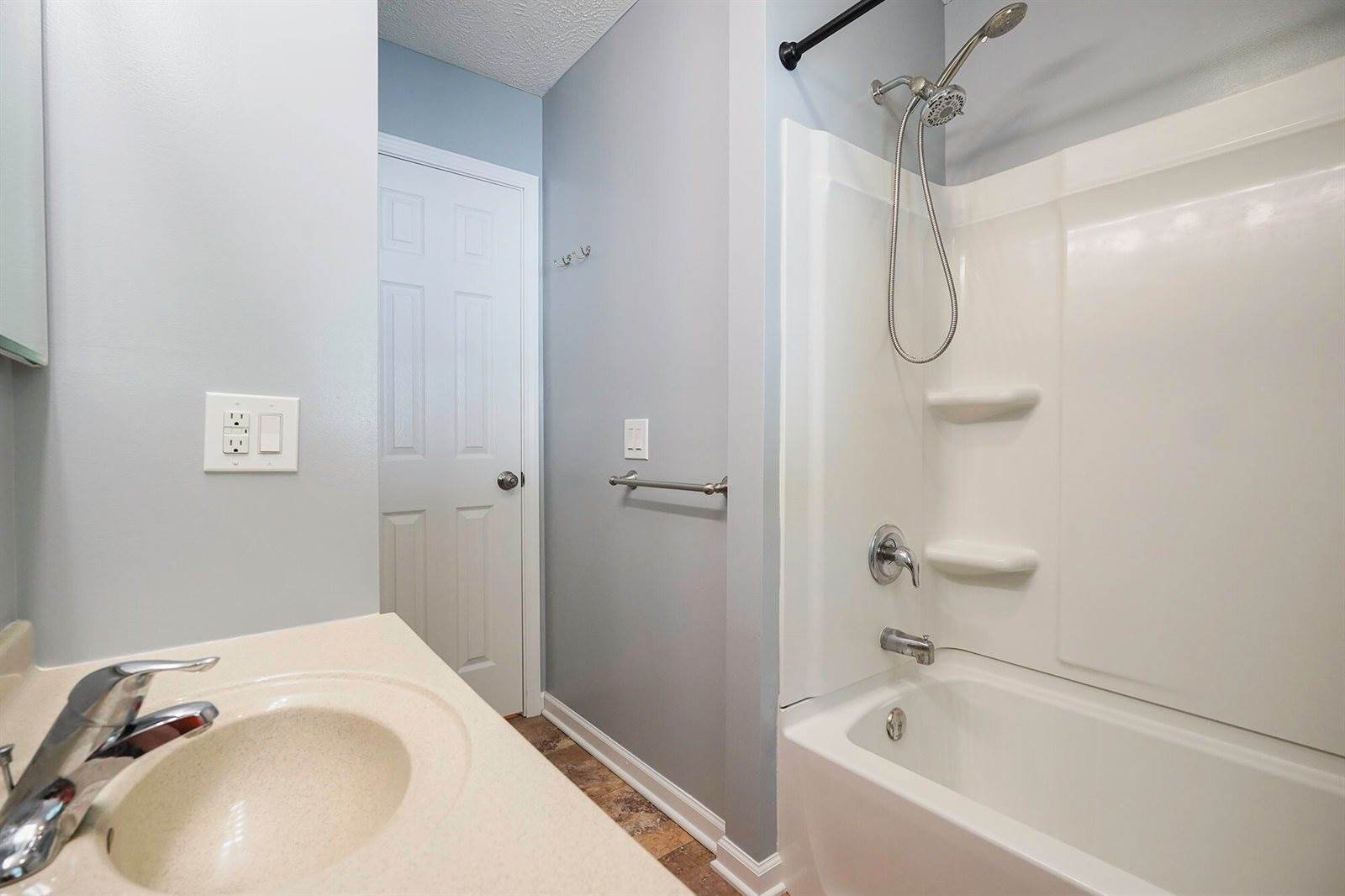 112 Delong Avenue, Council Bluffs, IA 51503