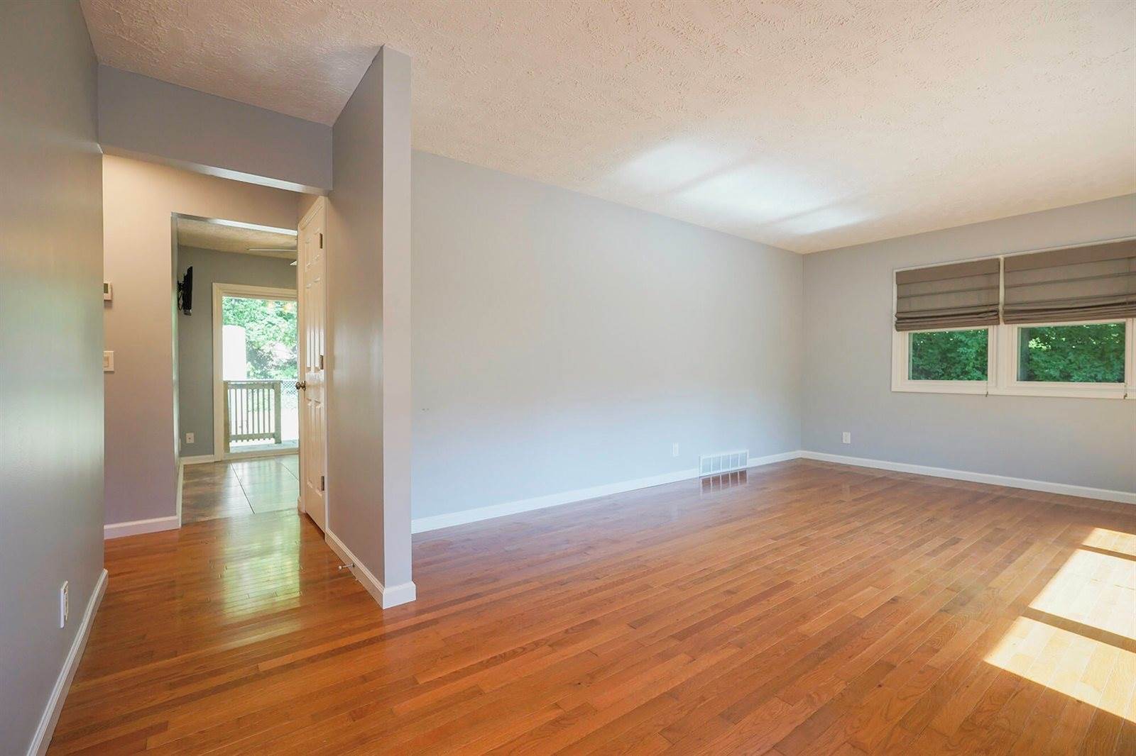 112 Delong Avenue, Council Bluffs, IA 51503