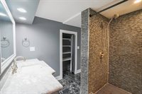 112 Delong Avenue, Council Bluffs, IA 51503