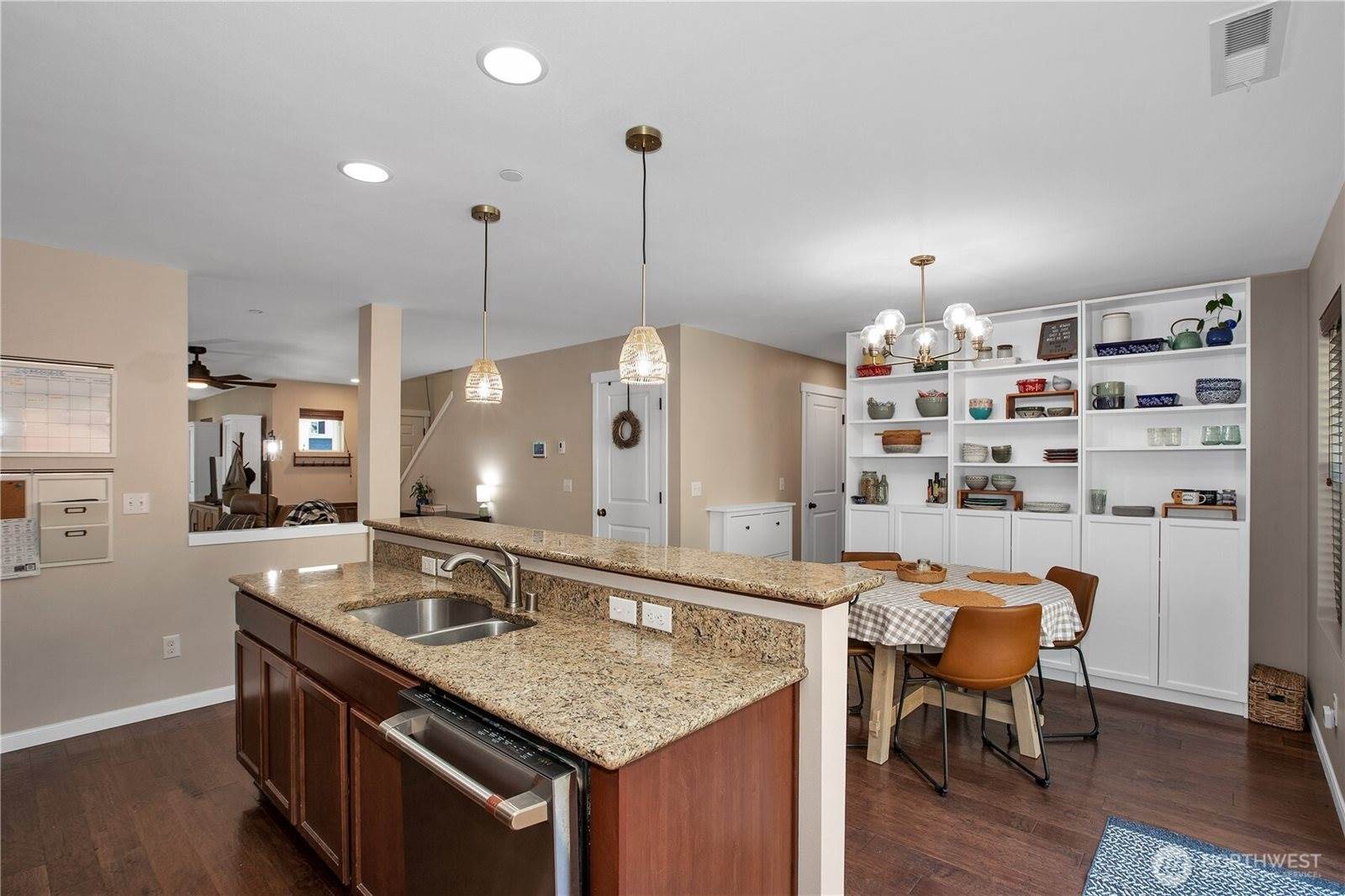 1162 Swan Loop, Dupont, WA 98327