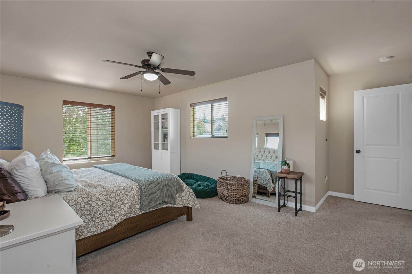 1162 Swan Loop, Dupont, WA 98327