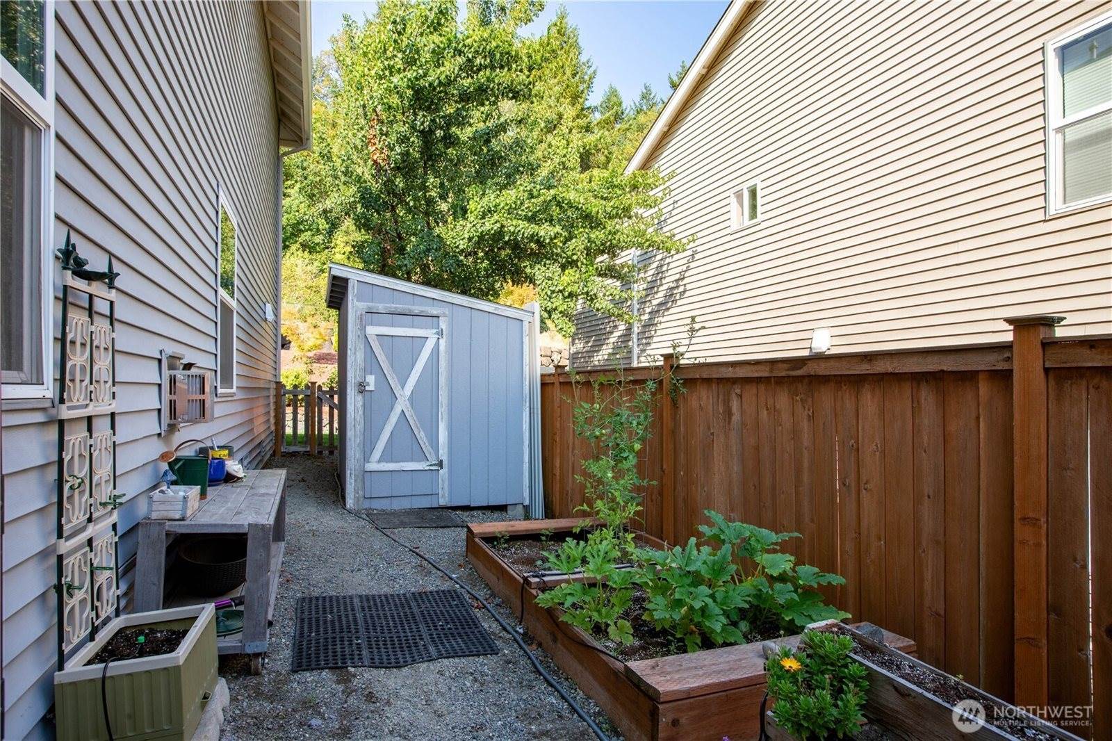 1162 Swan Loop, Dupont, WA 98327