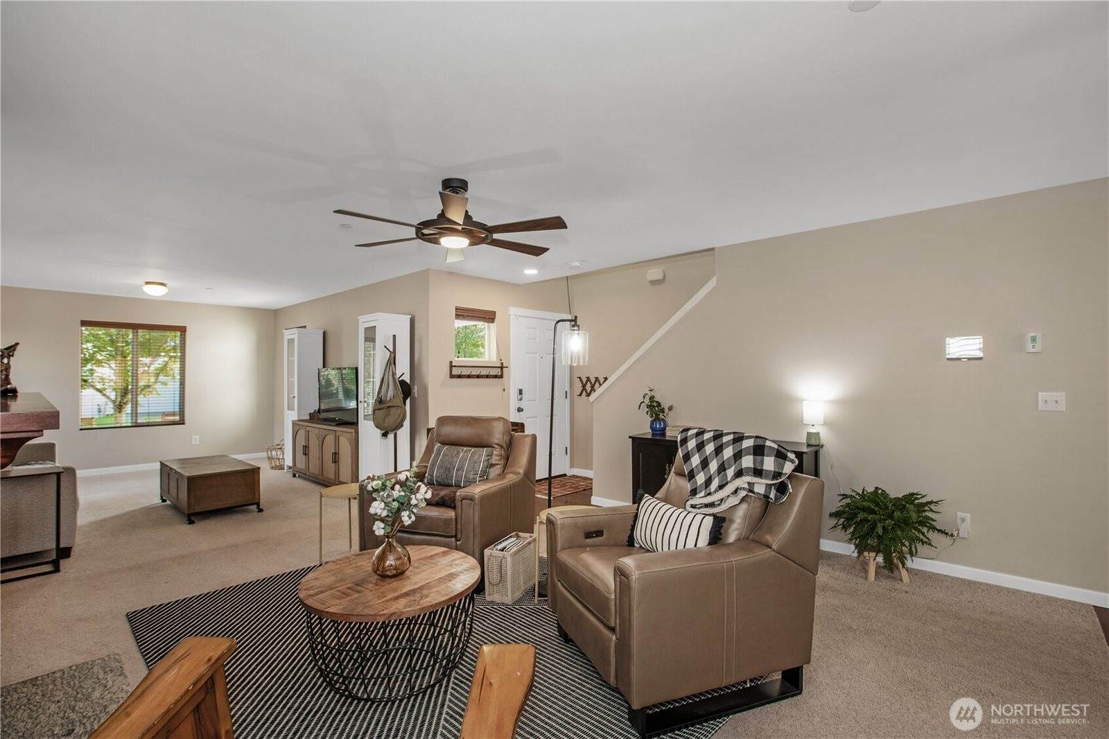 1162 Swan Loop, Dupont, WA 98327