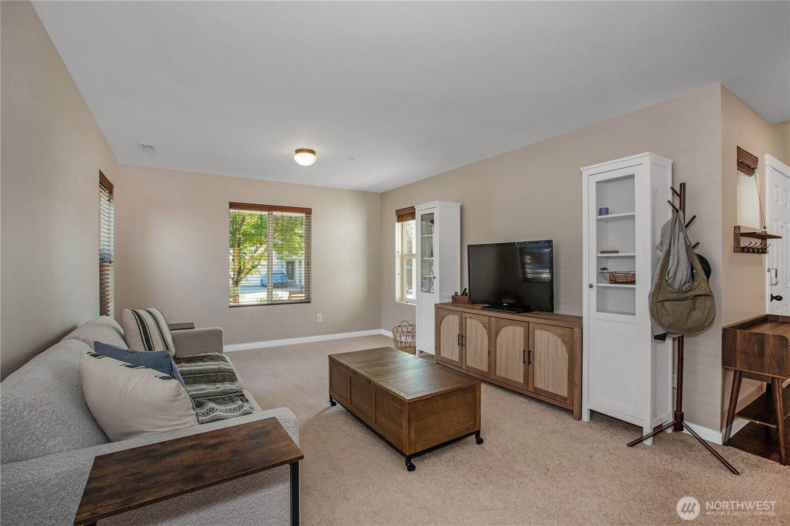 1162 Swan Loop, Dupont, WA 98327