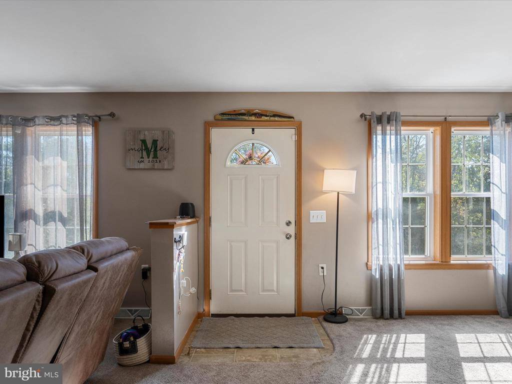 46 Solomons Court, Hedgesville, WV 25427