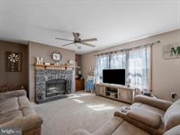 46 Solomons Court, Hedgesville, WV 25427