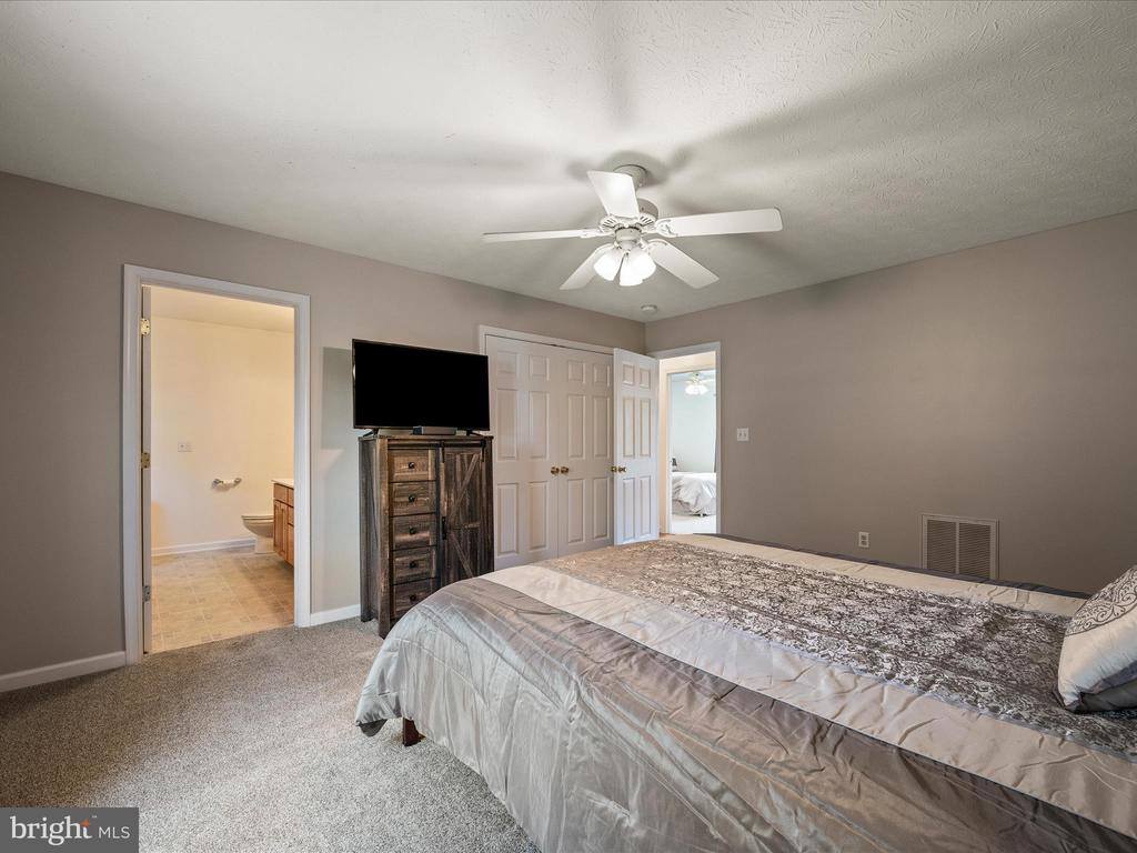 600 Canterbury Drive, Martinsburg, WV 25403