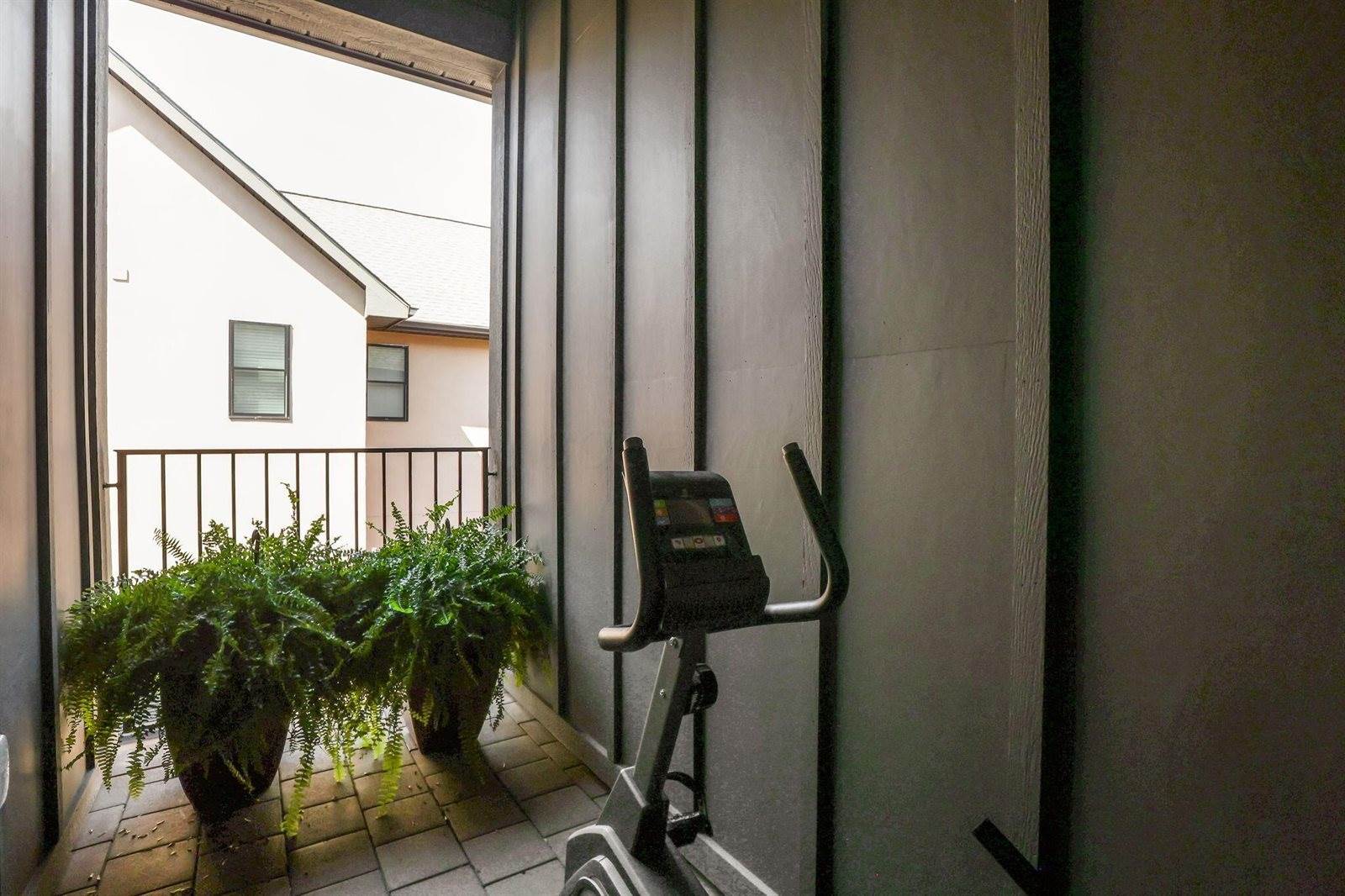 233 South Ohio Avenue, Columbus, OH 43205