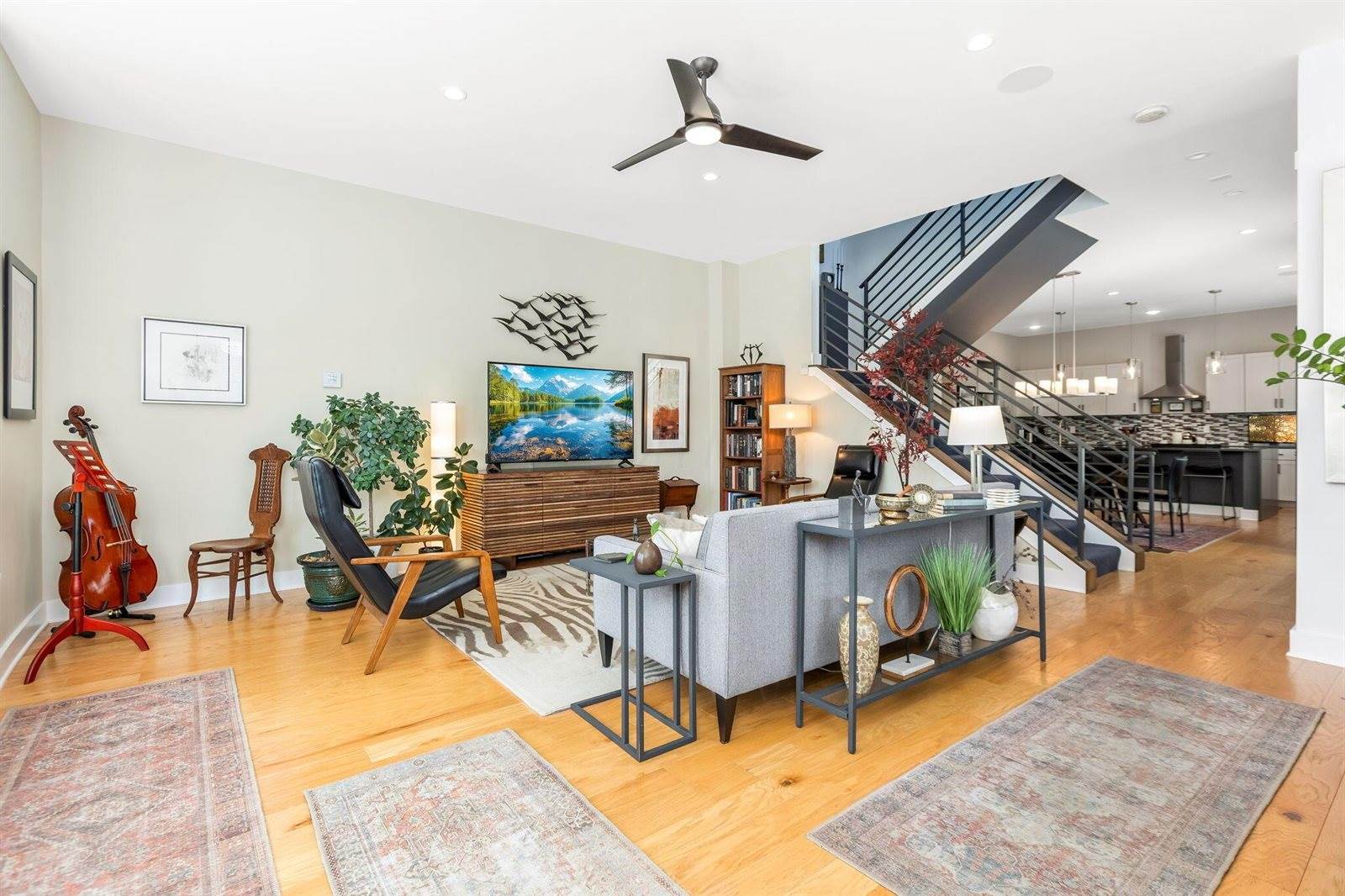 233 South Ohio Avenue, Columbus, OH 43205