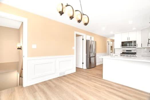 8019 Natchez Avenue, Burbank, IL 60459