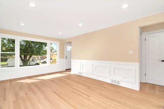 8019 Natchez Avenue, Burbank, IL 60459