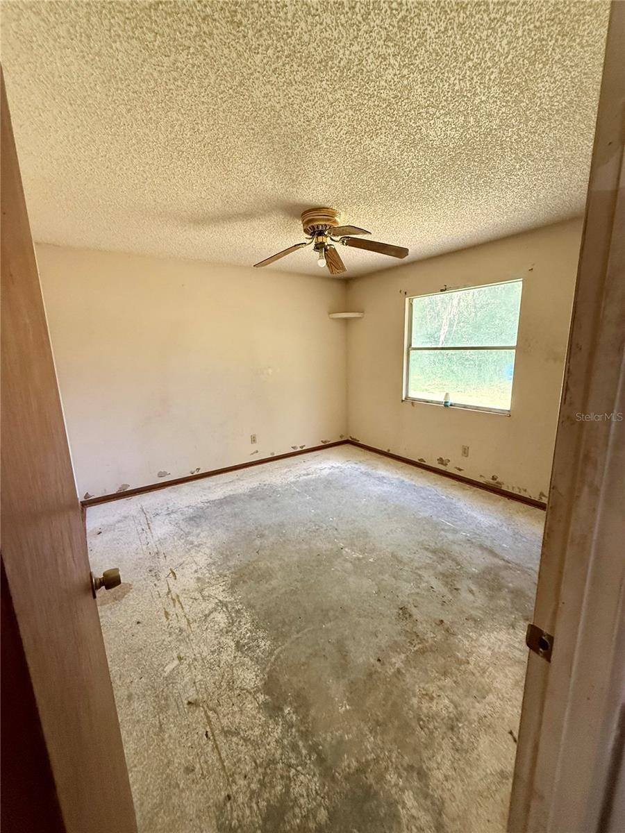 5971 NW 11TH Place, Ocala, FL 34482