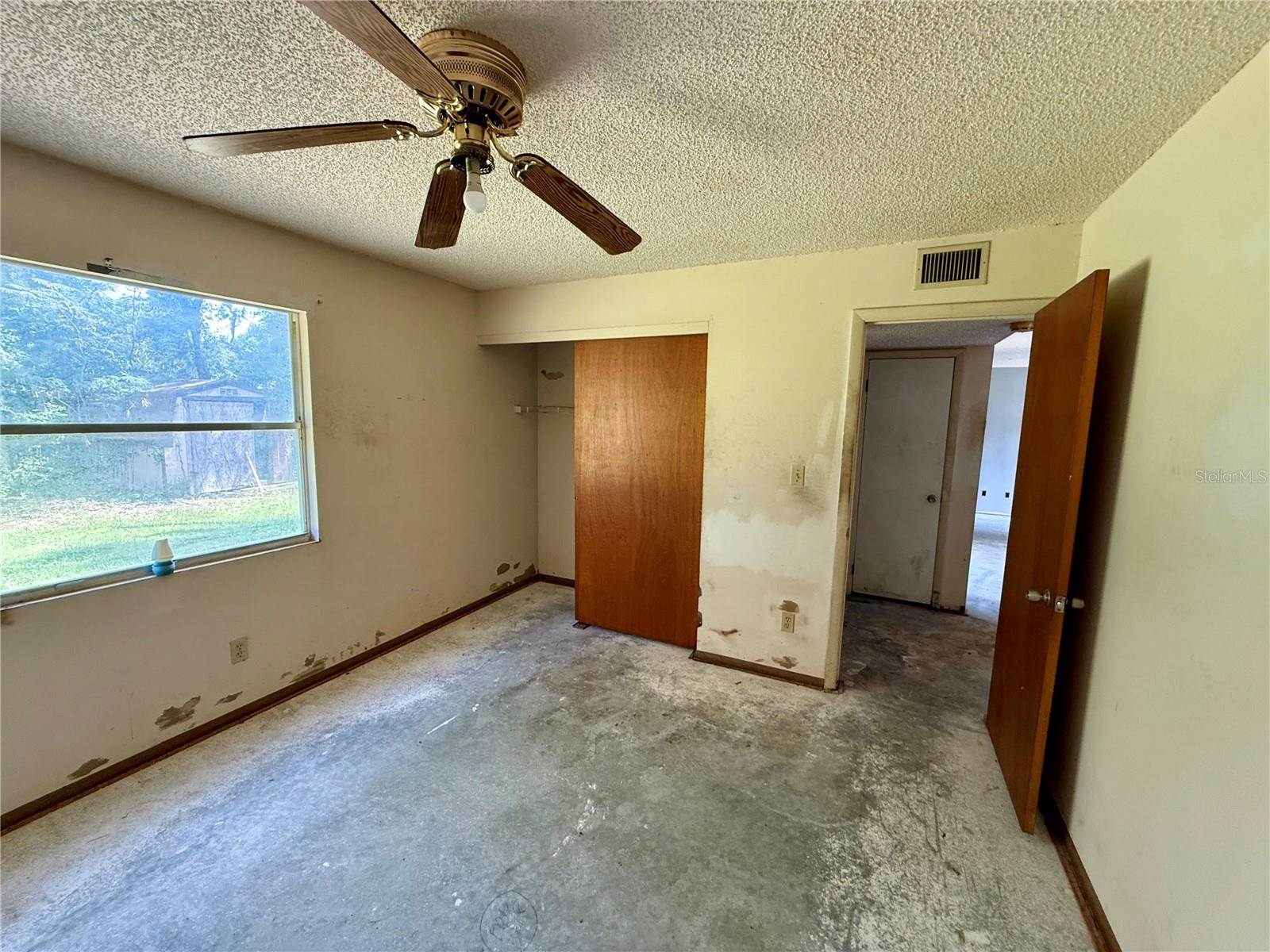 5971 NW 11TH Place, Ocala, FL 34482