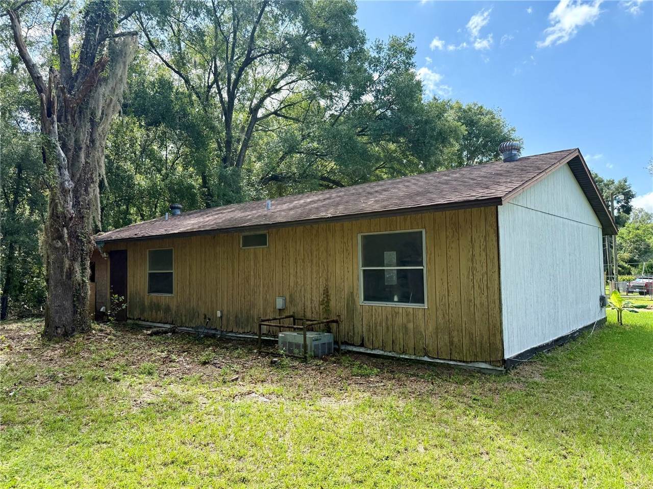 5971 NW 11TH Place, Ocala, FL 34482
