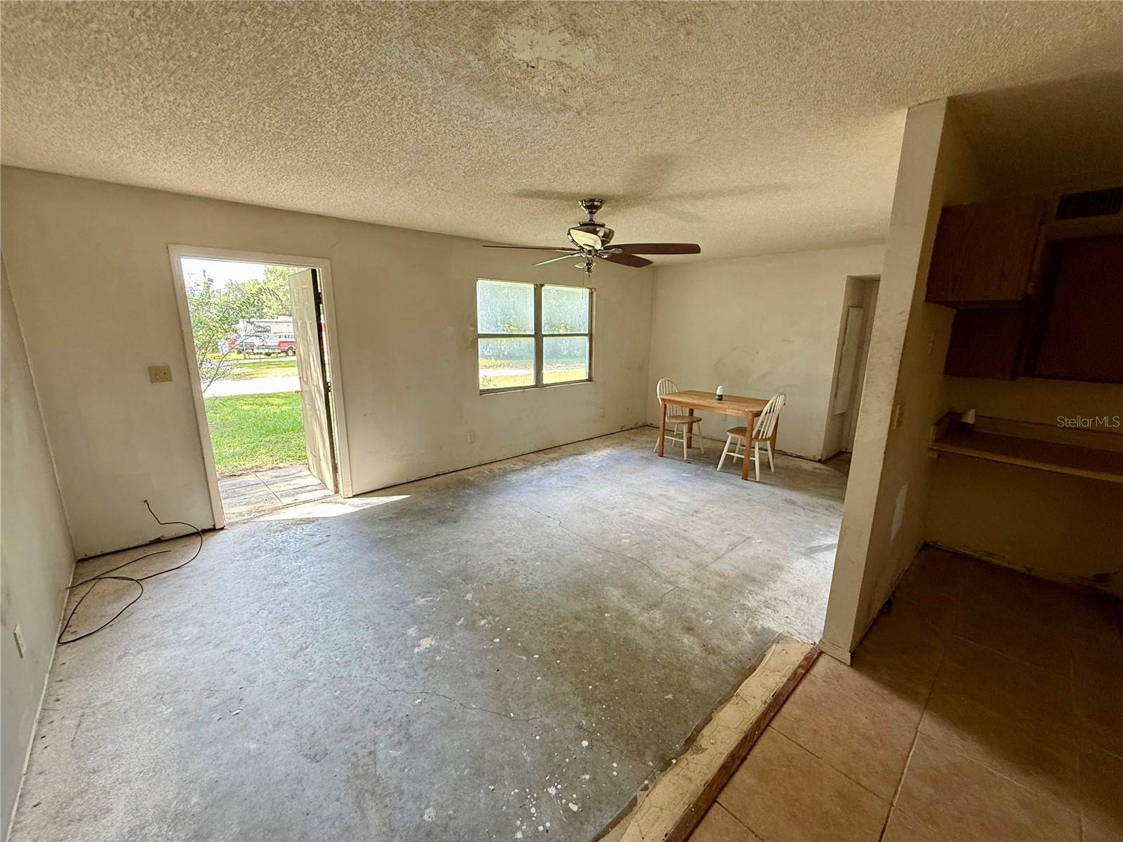 5971 NW 11TH Place, Ocala, FL 34482