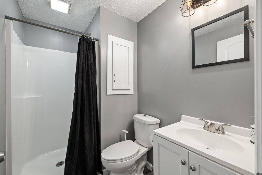 1167 Twp Rd 1056, Ashland, OH 44805