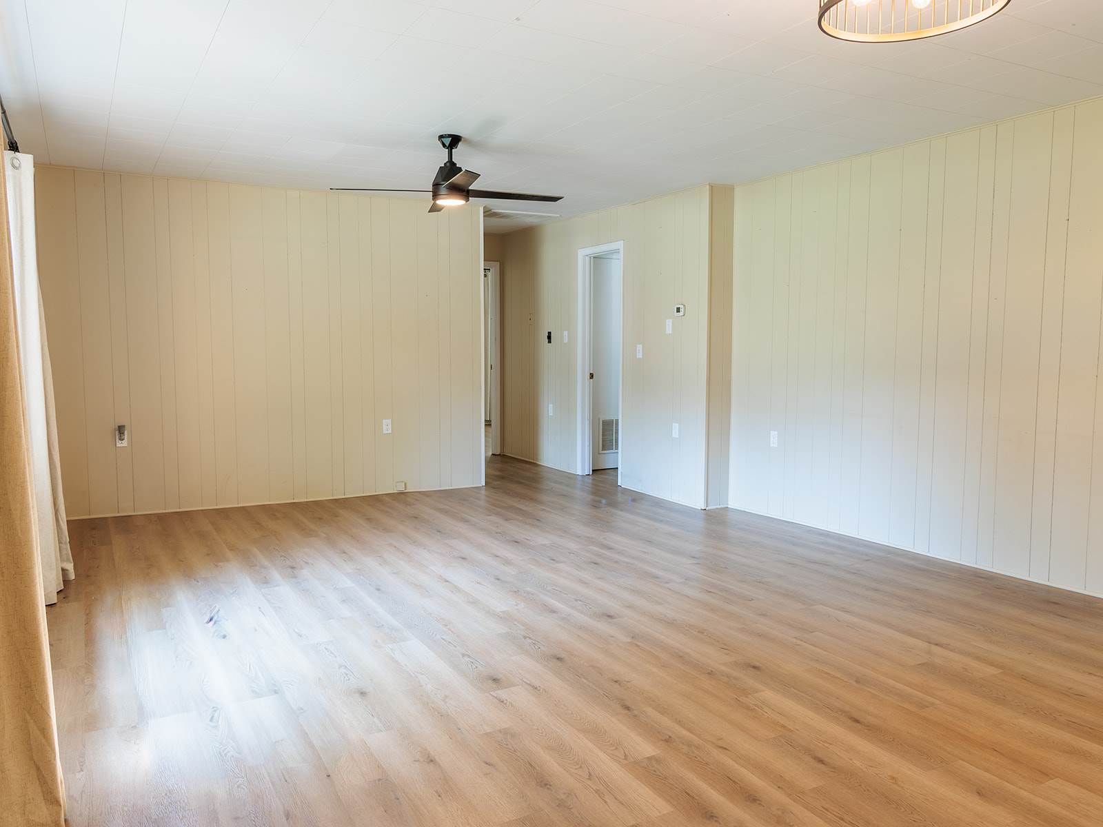 923 Harris, Winfield, KS 67156