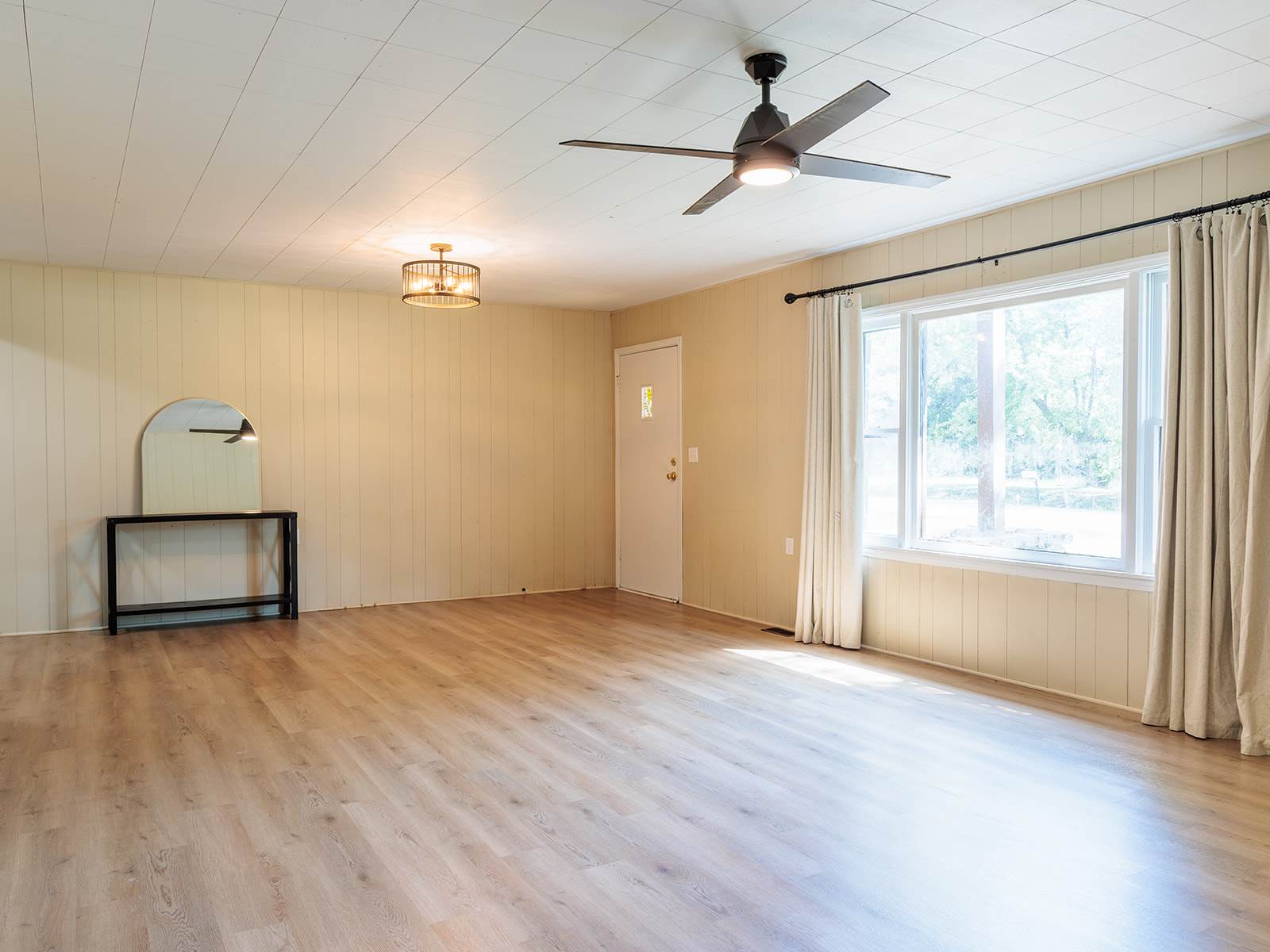 923 Harris, Winfield, KS 67156