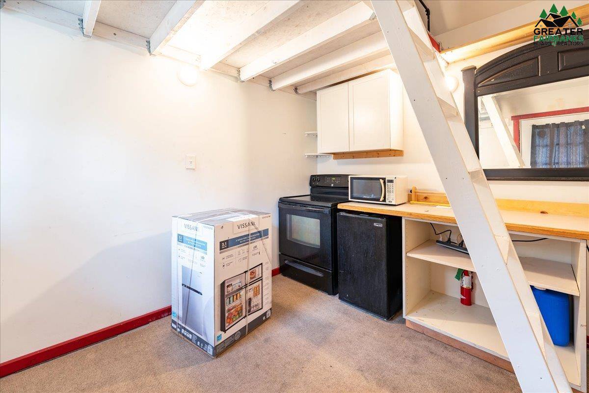 1788 Army Road, Fairbanks, AK 99709