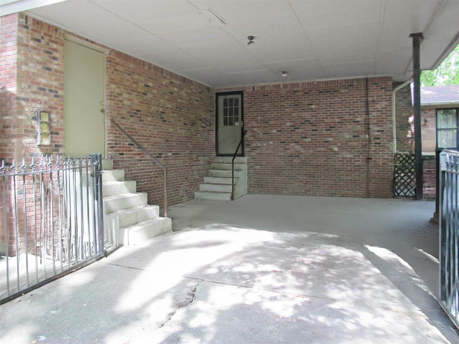 7790 Deer Lake Dr, Unincorporated, TN 38053