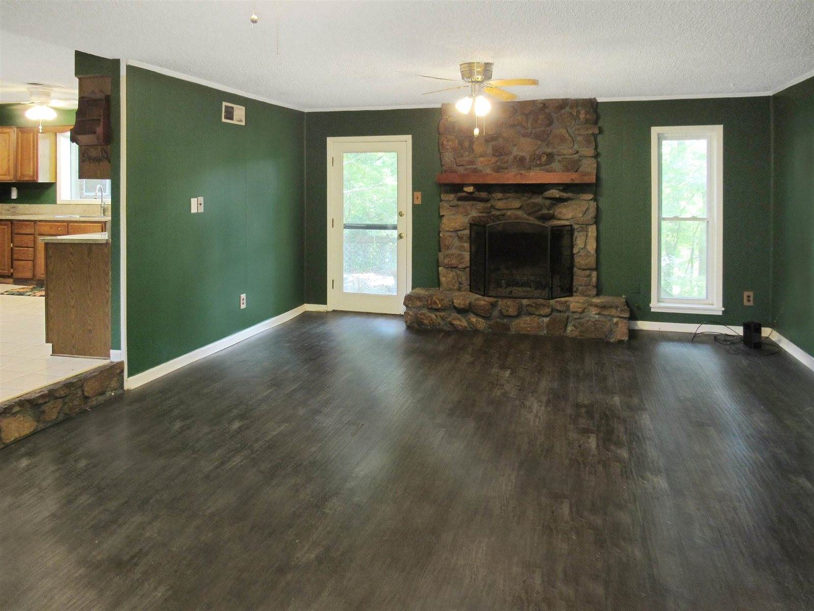 7790 Deer Lake Dr, Unincorporated, TN 38053