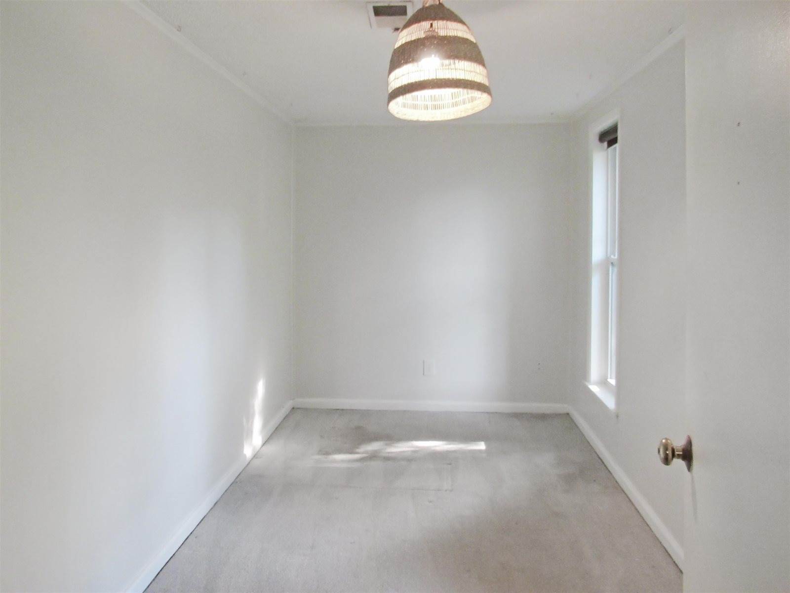 7790 Deer Lake Dr, Unincorporated, TN 38053