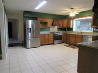 7790 Deer Lake Dr, Unincorporated, TN 38053