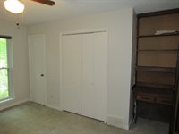 7790 Deer Lake Dr, Unincorporated, TN 38053