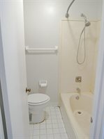 7790 Deer Lake Dr, Unincorporated, TN 38053