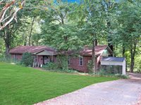 7790 Deer Lake Dr, Unincorporated, TN 38053