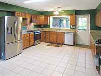 7790 Deer Lake Dr, Unincorporated, TN 38053