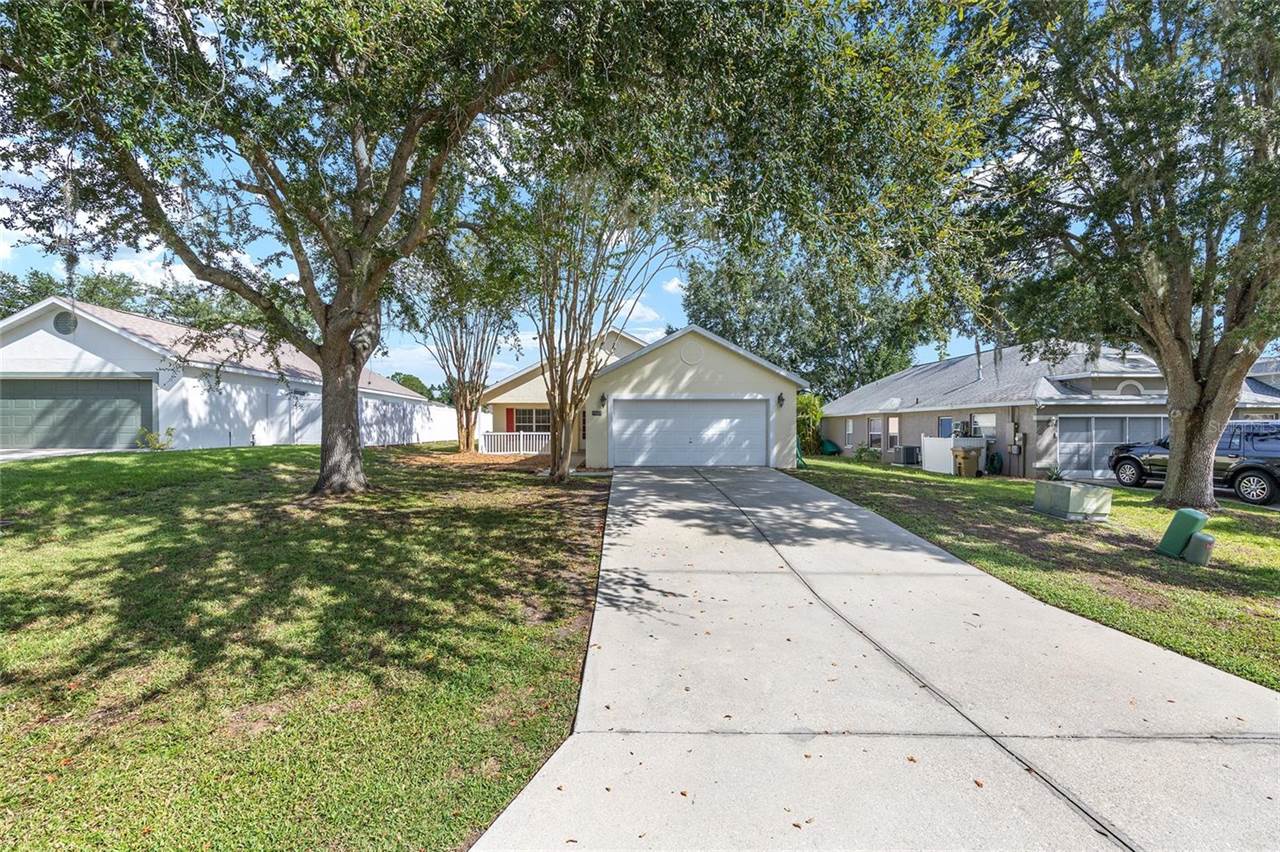 10323 Patrick Drive, Leesburg, FL 34788