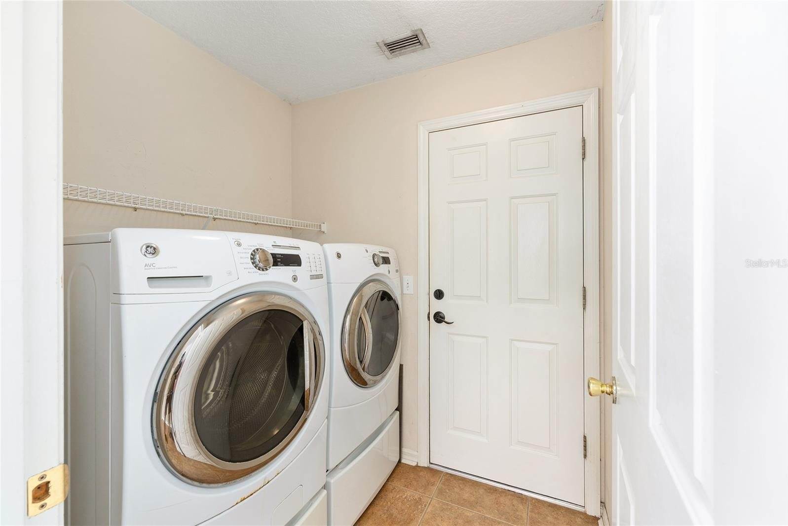 10323 Patrick Drive, Leesburg, FL 34788