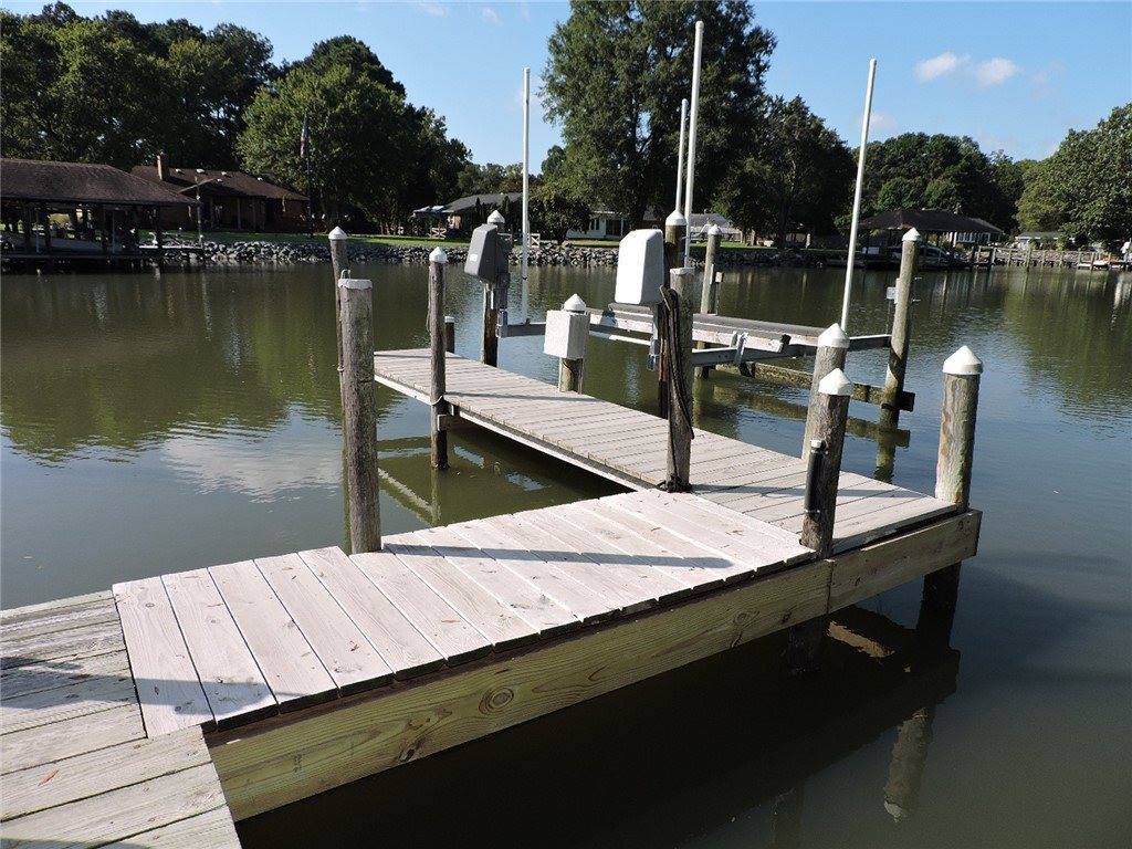 1806 Rosemont Lane, Hayes, VA 23072