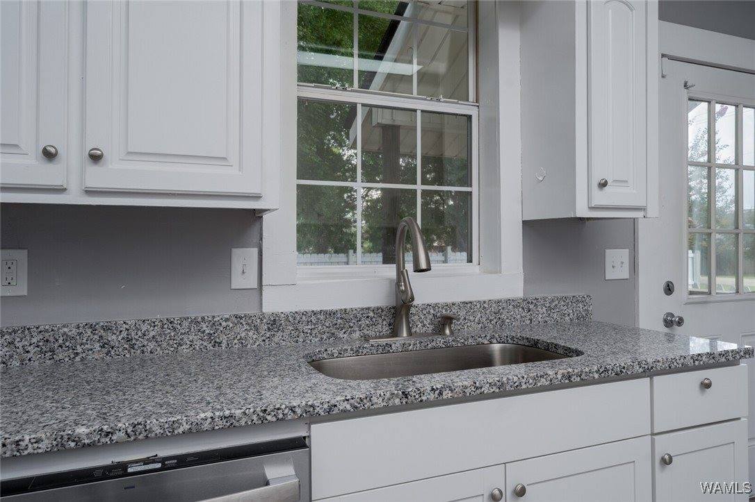 69 2nd Avenue, Moundville, AL 35474