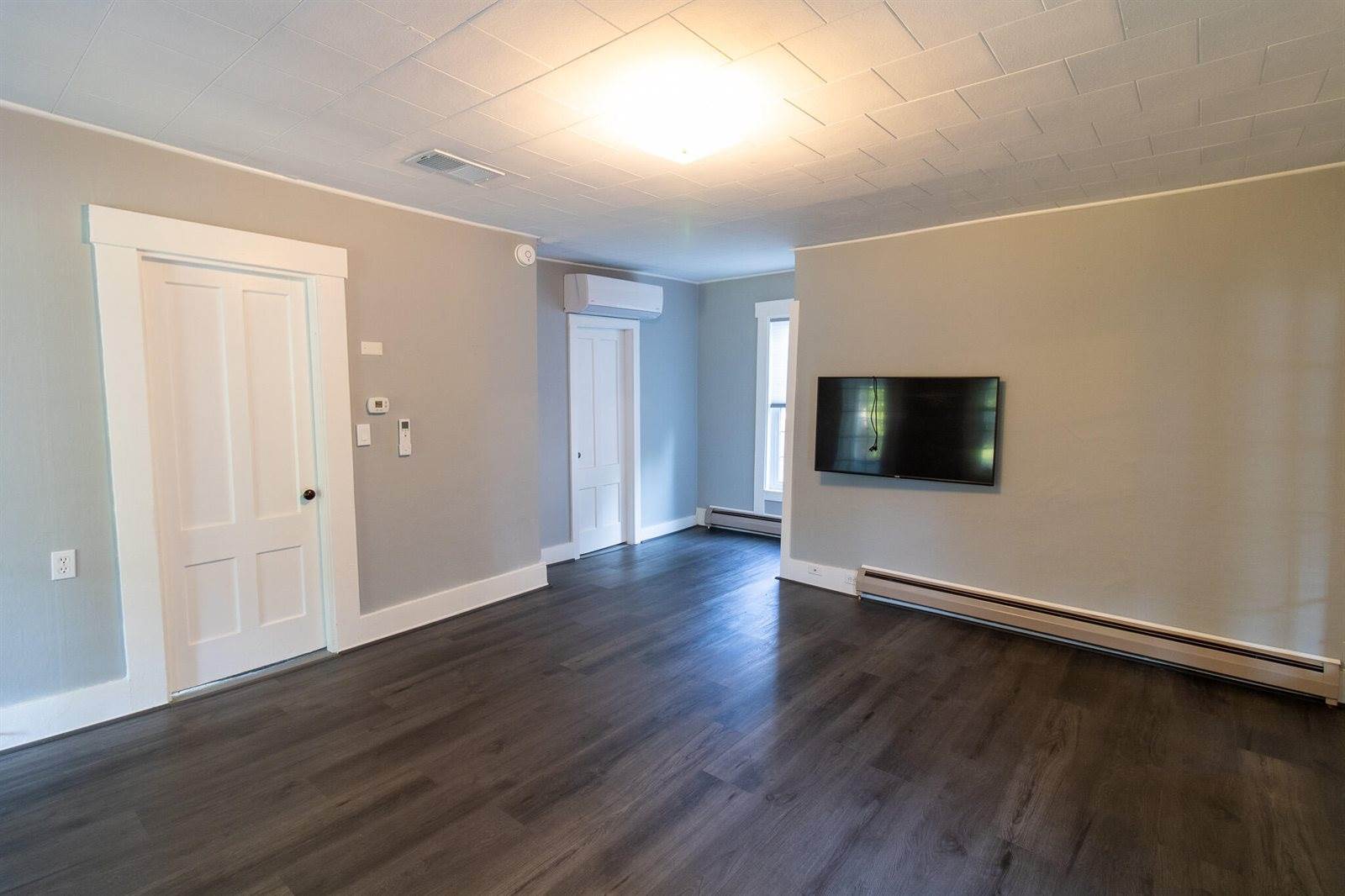 115 Pleasant Street, Dexter, ME 04930