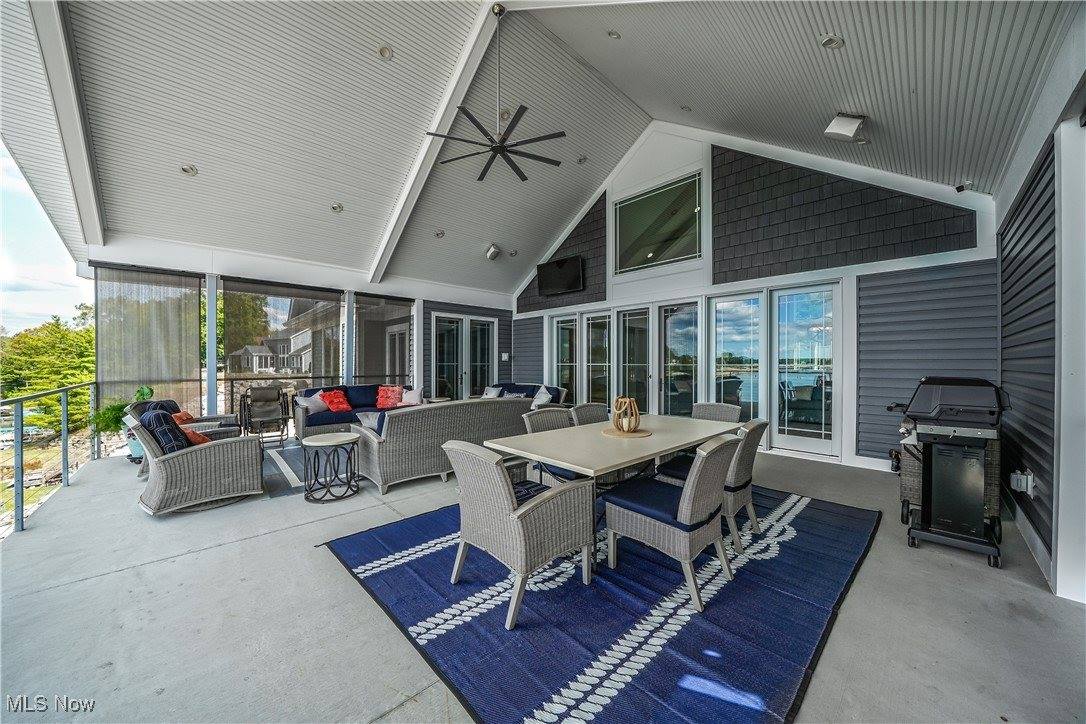 16986 Headland Avenue, Lake Milton, OH 44429