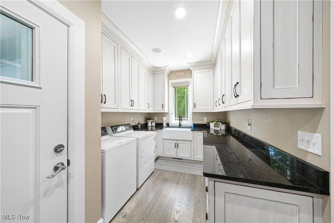 16986 Headland Avenue, Lake Milton, OH 44429