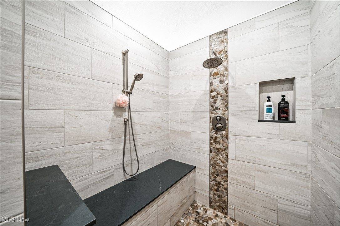 16986 Headland Avenue, Lake Milton, OH 44429