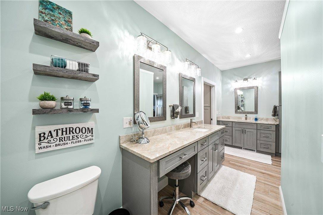 16986 Headland Avenue, Lake Milton, OH 44429