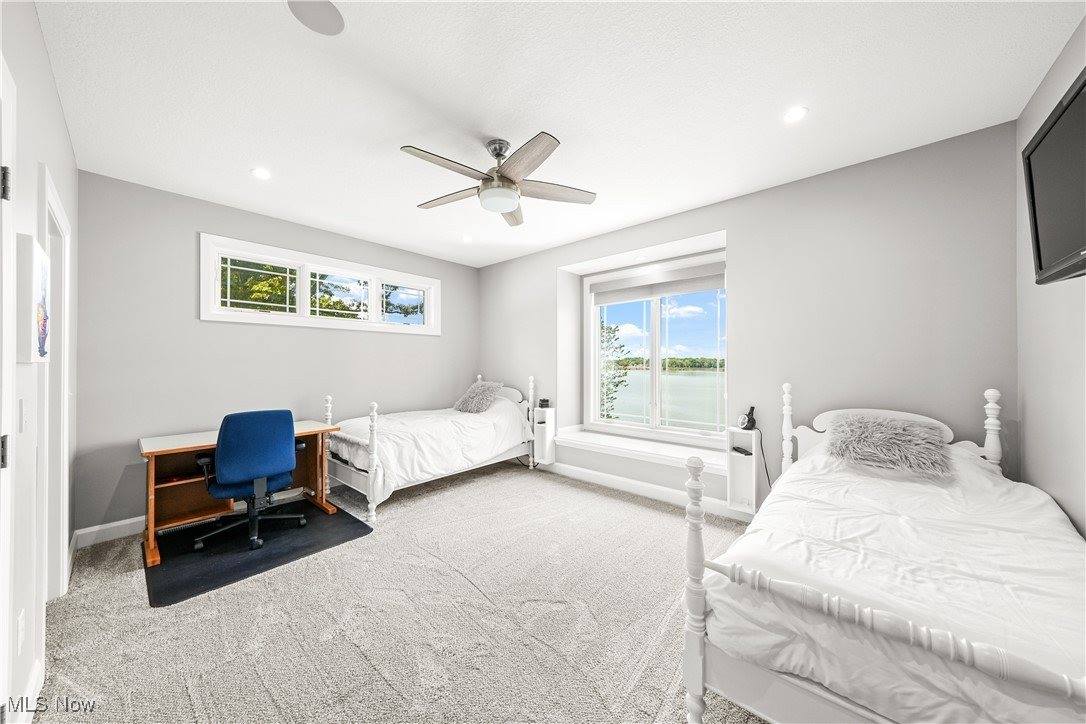 16986 Headland Avenue, Lake Milton, OH 44429