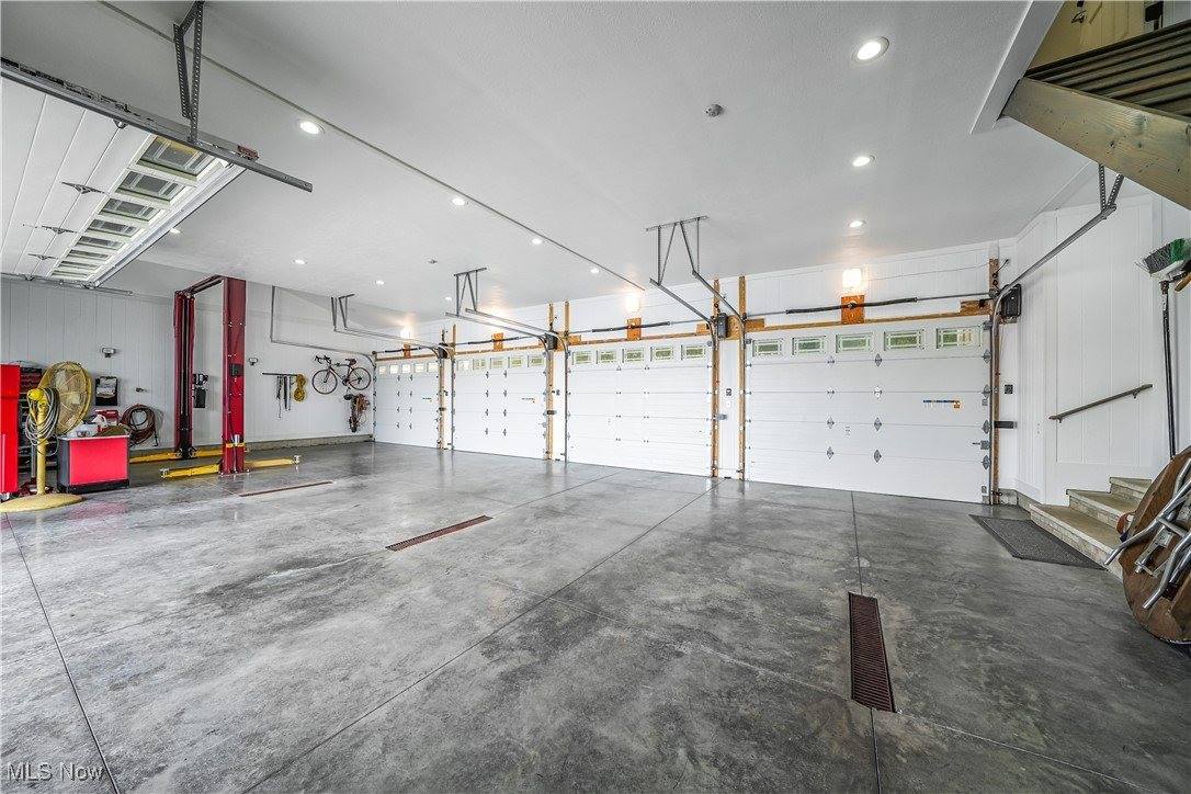 16986 Headland Avenue, Lake Milton, OH 44429