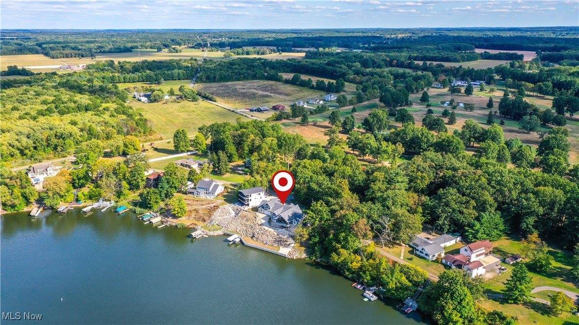 16986 Headland Avenue, Lake Milton, OH 44429