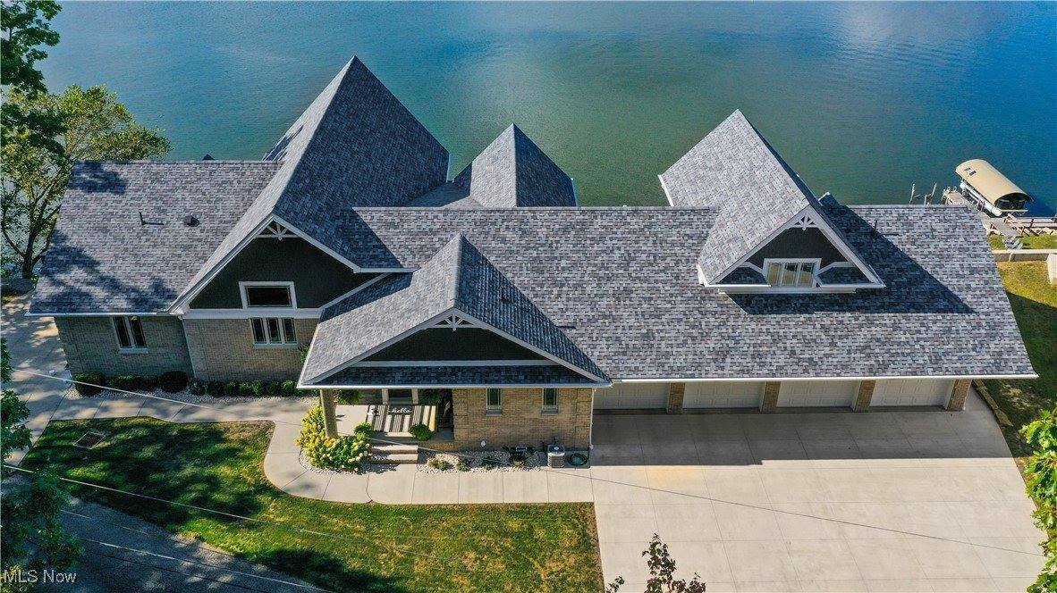 16986 Headland Avenue, Lake Milton, OH 44429