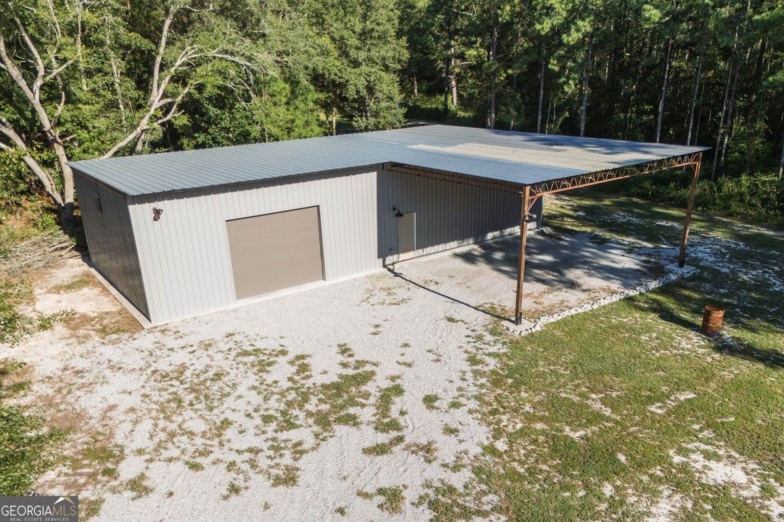 1910 Old Groveland Road, Pembroke, GA 31321