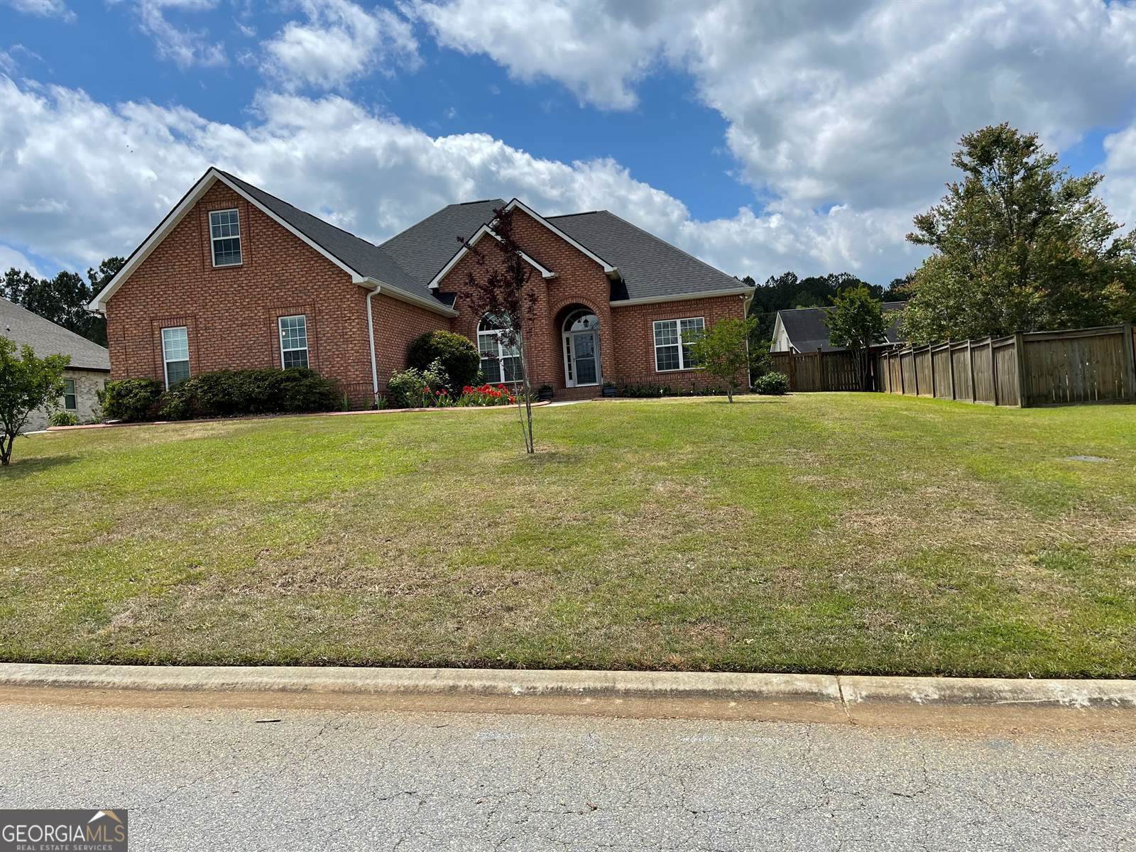 2026 Pin Oak Terrace, Bonaire, GA 31005