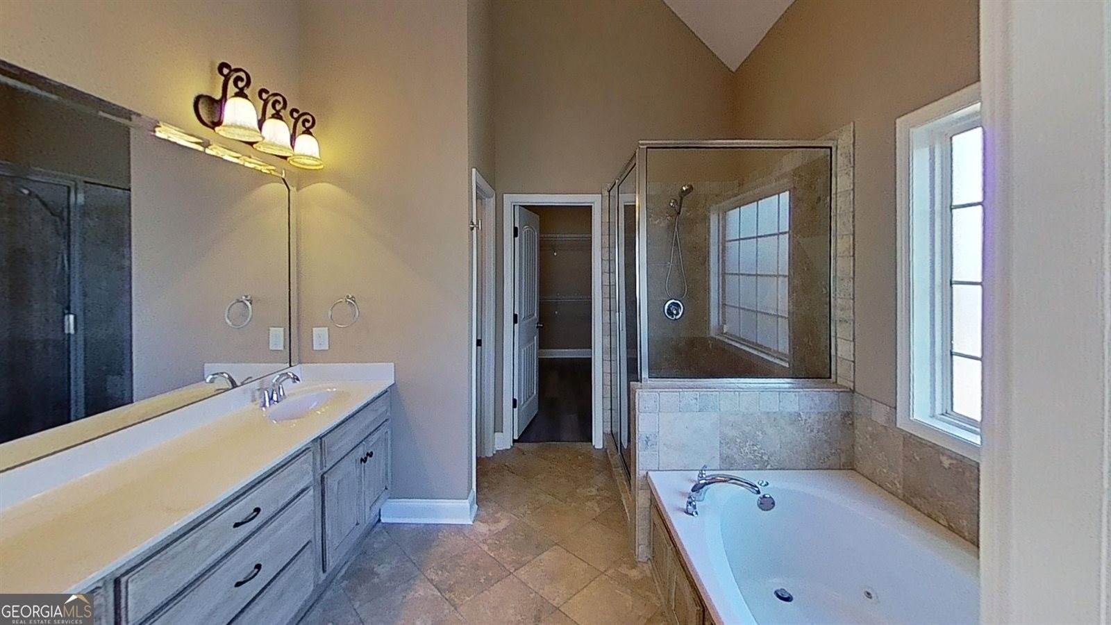 2026 Pin Oak Terrace, Bonaire, GA 31005