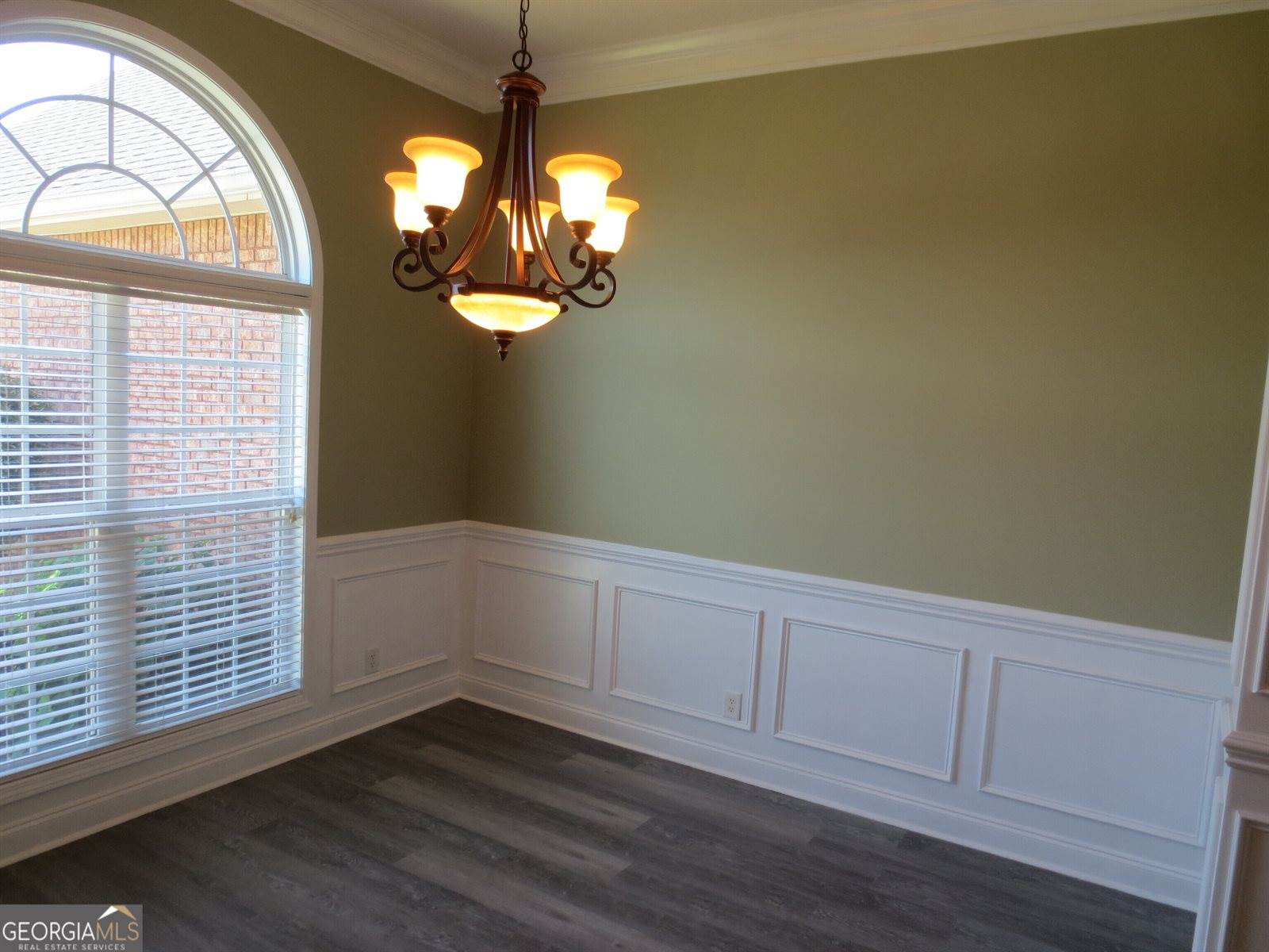 2026 Pin Oak Terrace, Bonaire, GA 31005