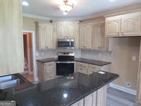 2026 Pin Oak Terrace, Bonaire, GA 31005