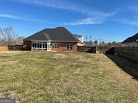 2026 Pin Oak Terrace, Bonaire, GA 31005